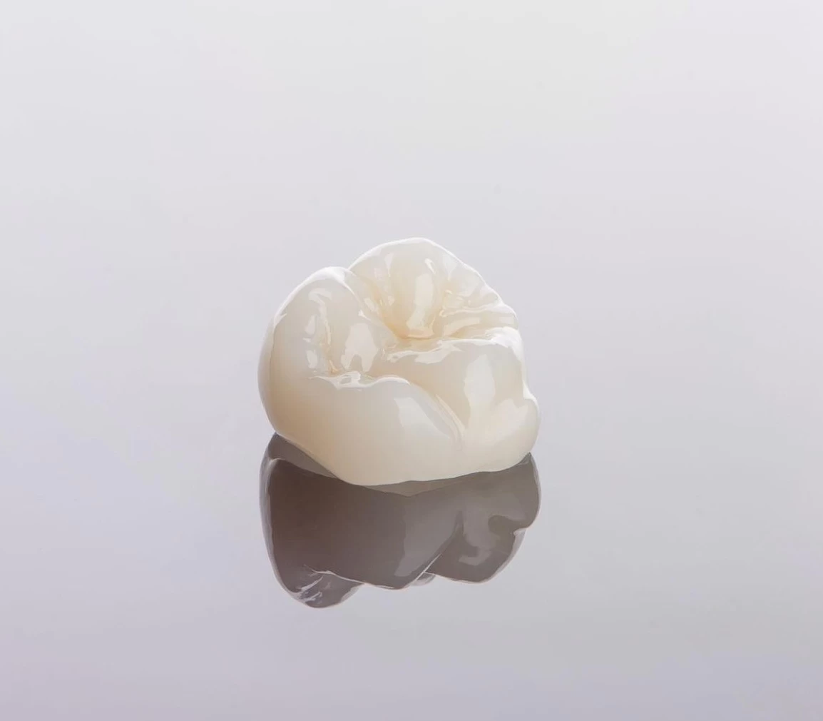 Răng sứ Zirconia SHTW